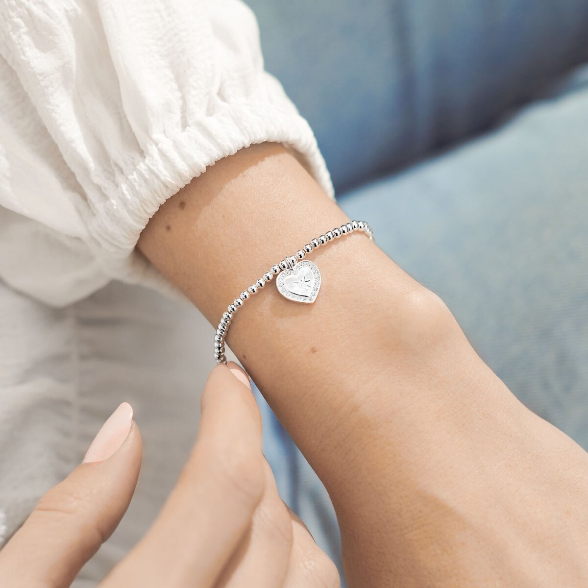JJ A Little Bracelet - Friendship Knows No Distance