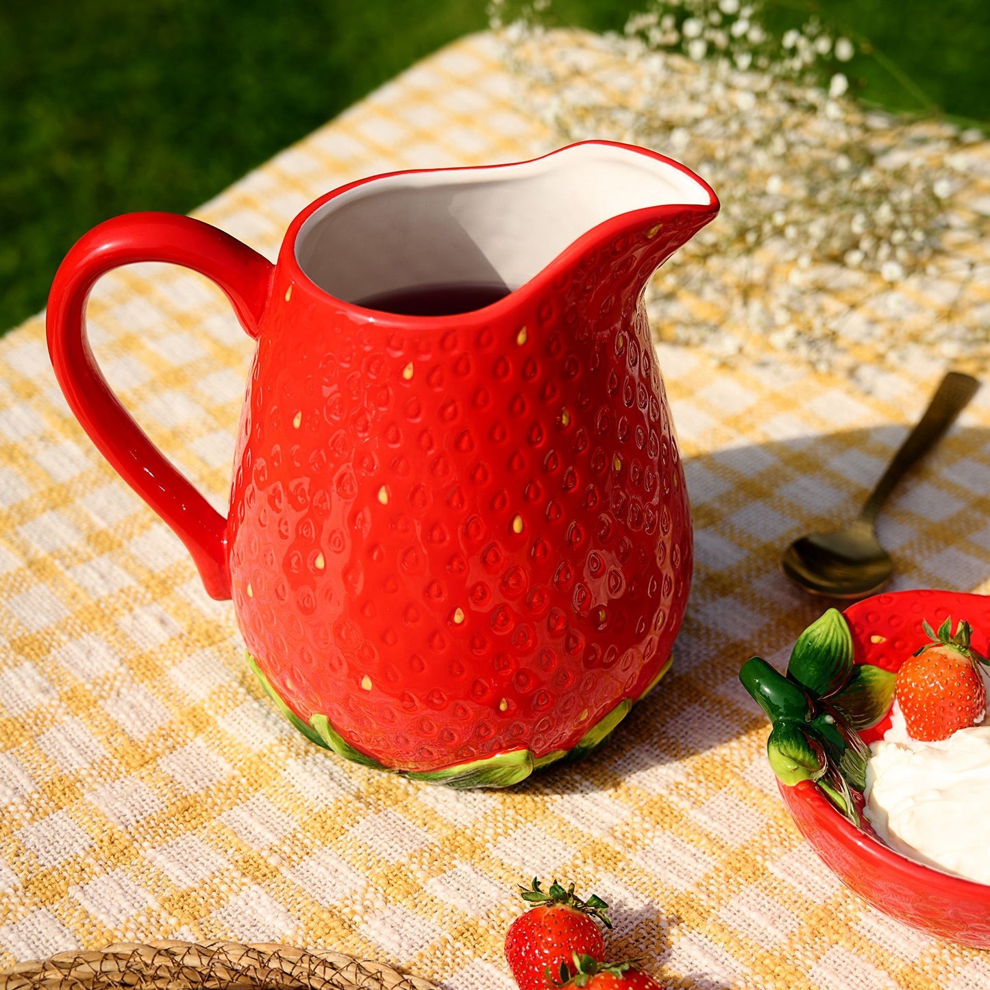 WDP Cottage Garden Strawberry Jug
