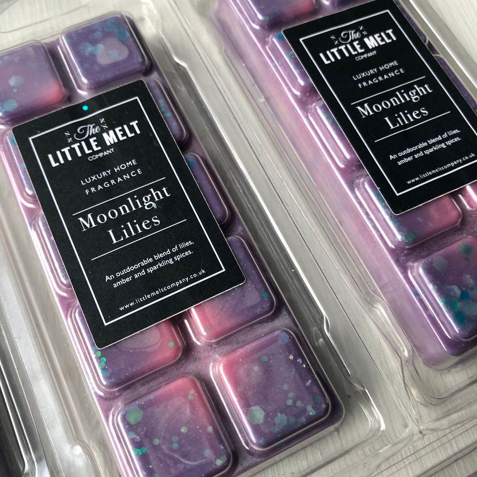 Moonlight Lilies Snap Bar