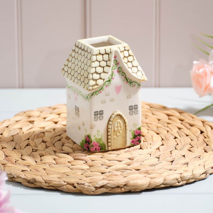 Cottage Garden Stoneware Shaped Vase