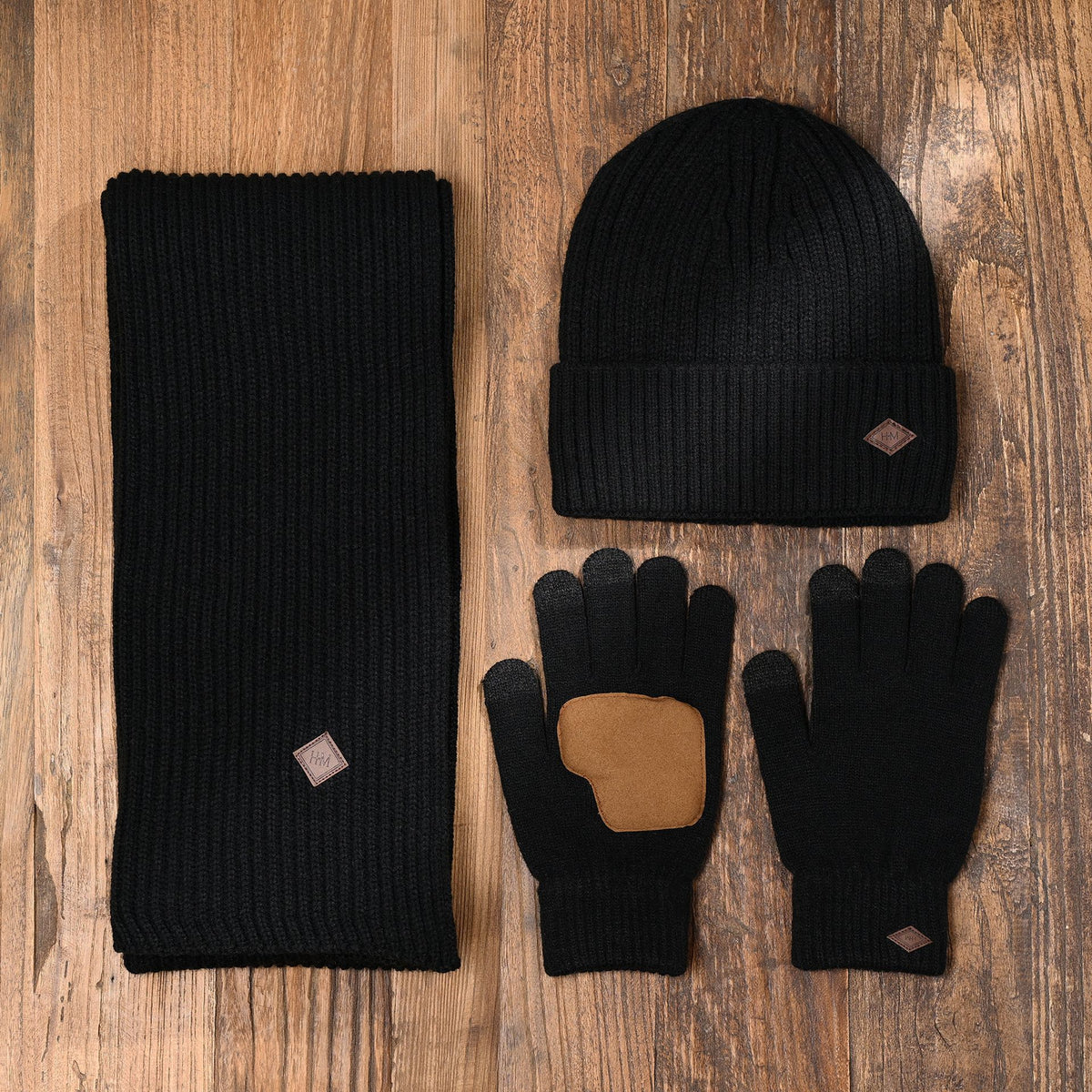 WDP Harvey Makin Layers Hat Gloves and Scarf Gift Set - Black