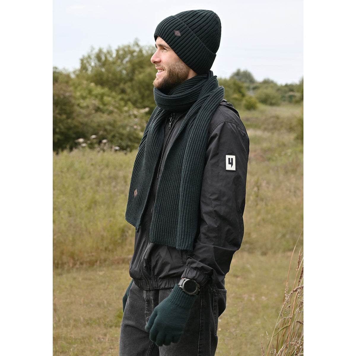 WDP Harvey Makin Layers Hat Gloves and Scarf Gift Set - Green
