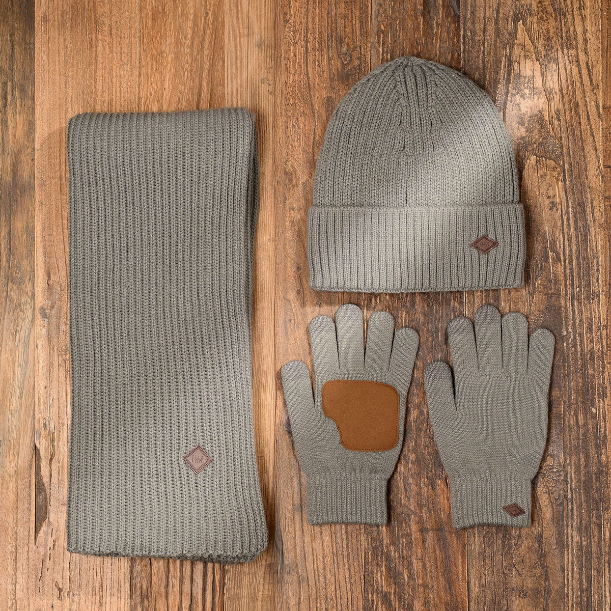 WDP Harvey Makin Layers Hat Gloves and Scarf Gift Set - Grey