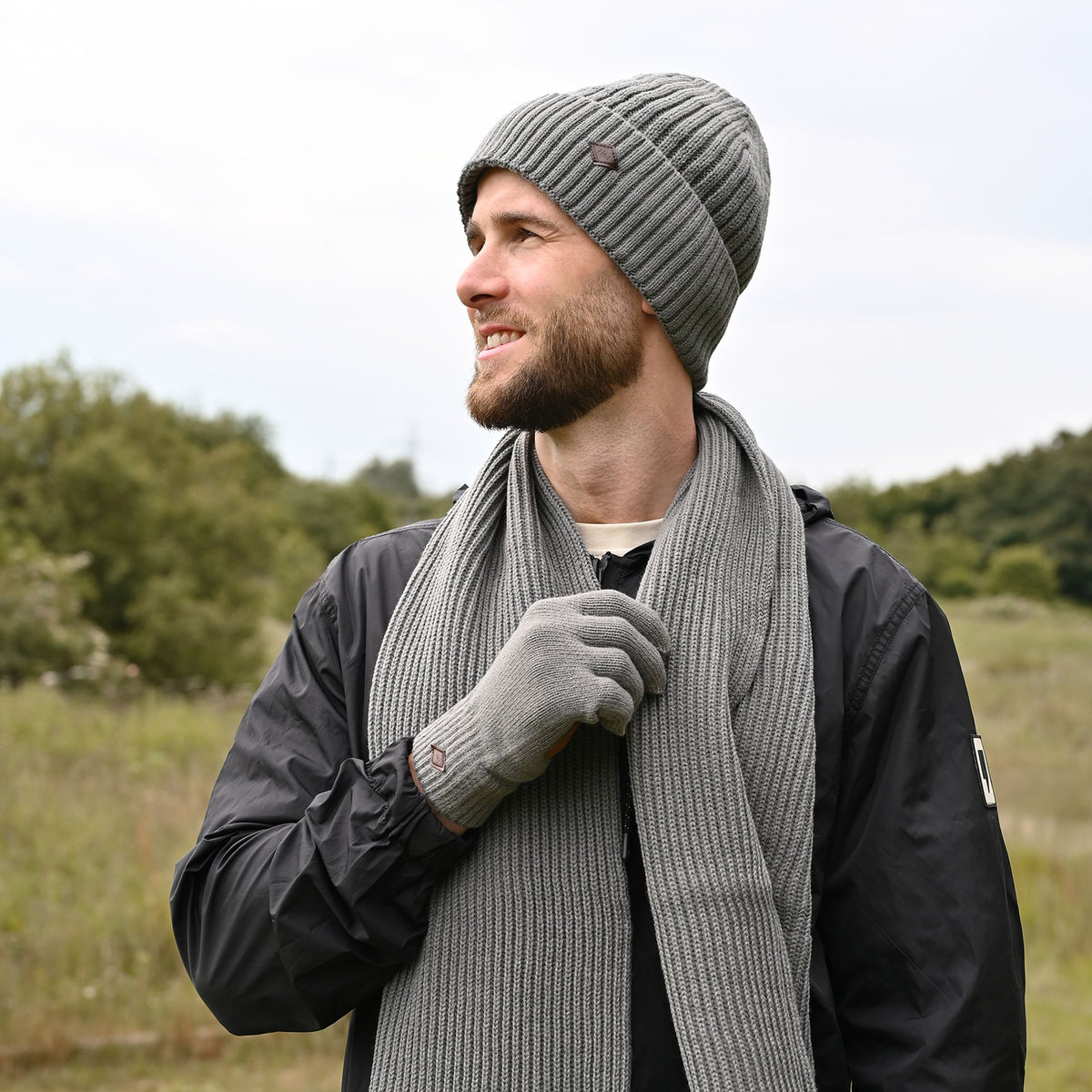WDP Harvey Makin Layers Hat Gloves and Scarf Gift Set - Grey