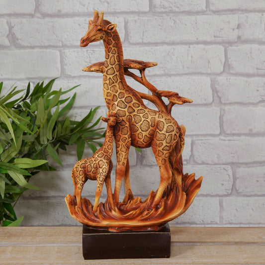 WDP Wood Effect Figurine Giraffe Family