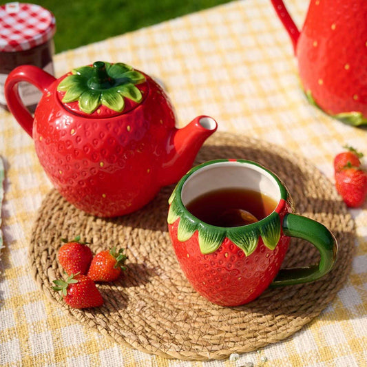 WDP Cottage Garden Strawberry Mug
